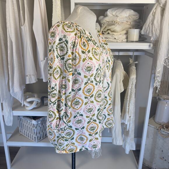 Croft & Barrow size XL v neck blouse pink, green coastal, soft girl, bold #2513 - Picture 2 of 7